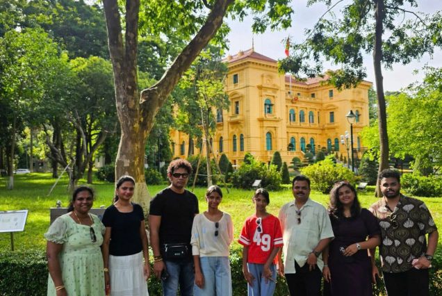 Image of Customer Nilesh D. Thakur & family in Hanoi